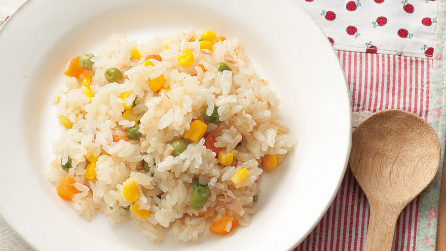 炊飯器におまかせ！チキンベジピラフ