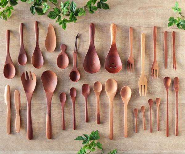 Amazonステンレス鋼のフルーツフォーク 6 個セット かわいいクマの形のコーヒースプーン かき混ぜスプーン 小さなフルーツフォークデザートスプーン フォーク ステンレス鋼のデザートスプーンカトラリーアソートセット オンライン通販