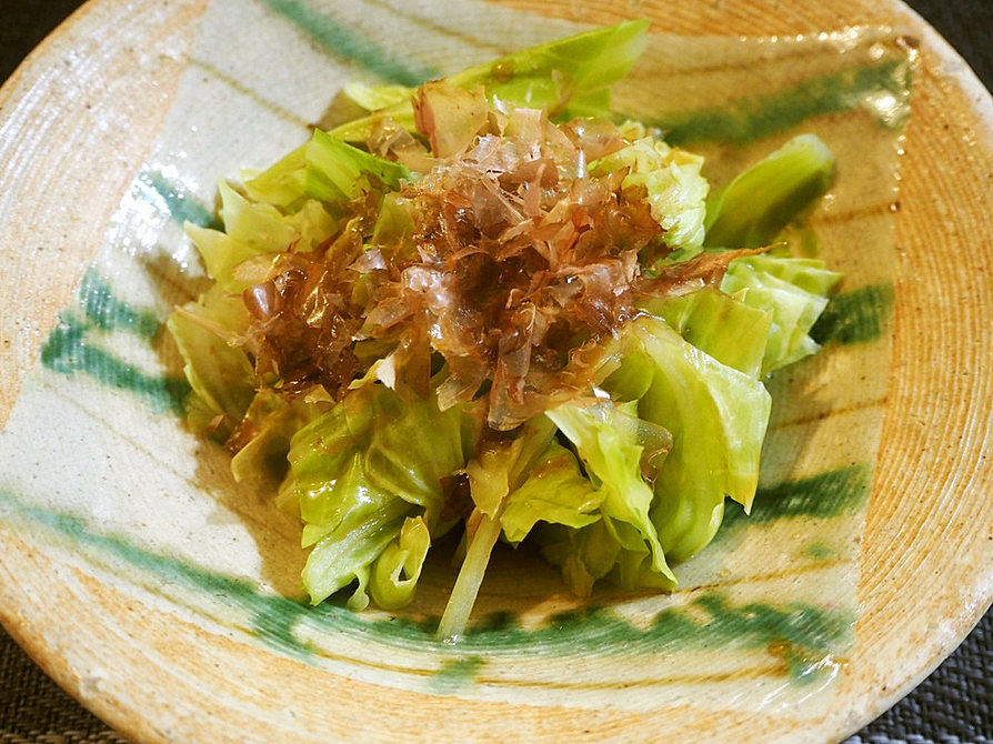 やみつき！箸が止まらん♪『蒸しキャベツのおかかポン酢サラダ』