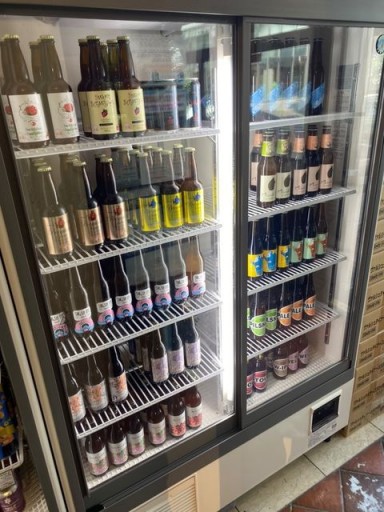 キンキンに冷えたビールはいかがですか！？つくば ビール 三浦飲食堂