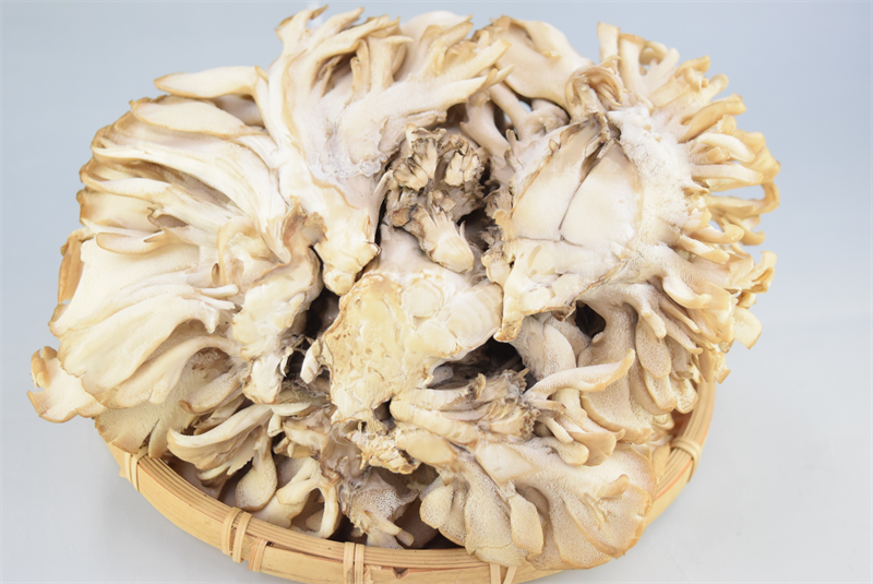 エコセコ 舞茸の石づきで☆バターソテー レシピ・作り方 by ブ〜子 - 楽天レシピ