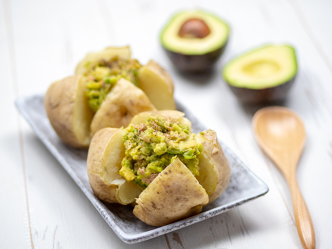 週末の贅沢！アボカドレシピで至福の時間を 簡単絶品10選- Green Beans レシピまとめ