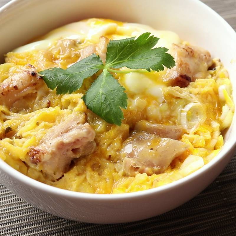 焼き鳥缶で簡単親子丼