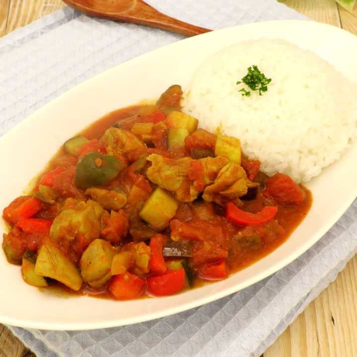 夏野菜 キーマカレーつくったよ！ 栄養たっぷり- YouTube