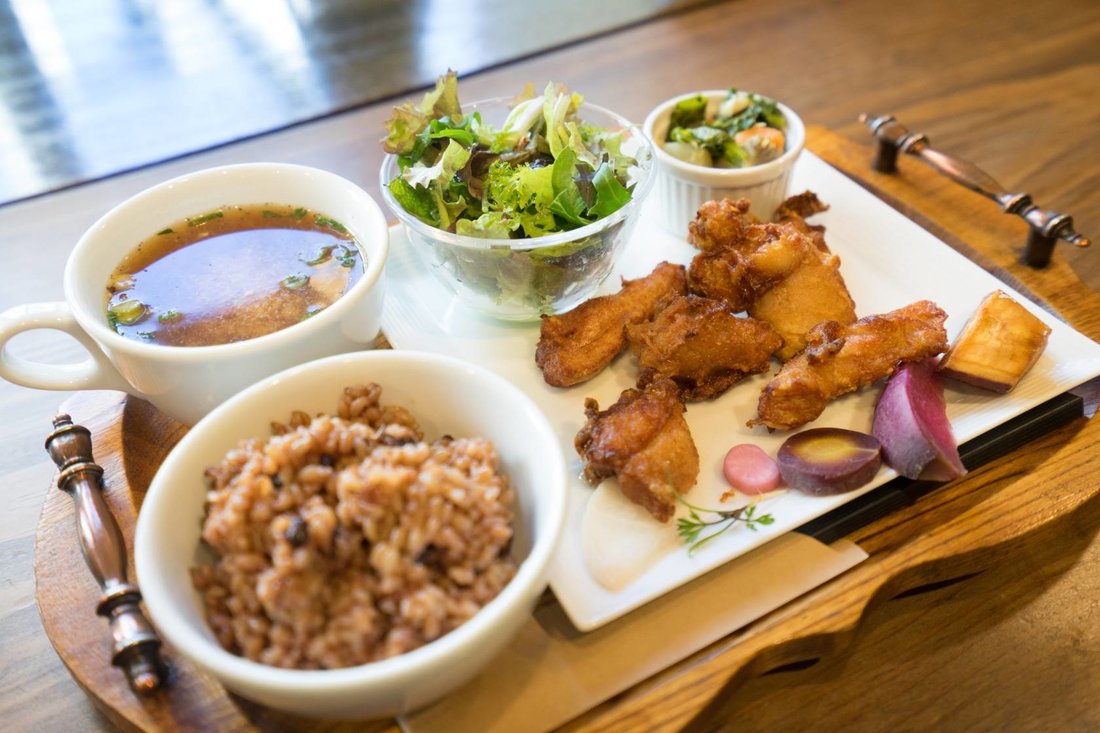 本通のカフェ29選！おしゃれ店からひとりでゆっくりできるカフェまで