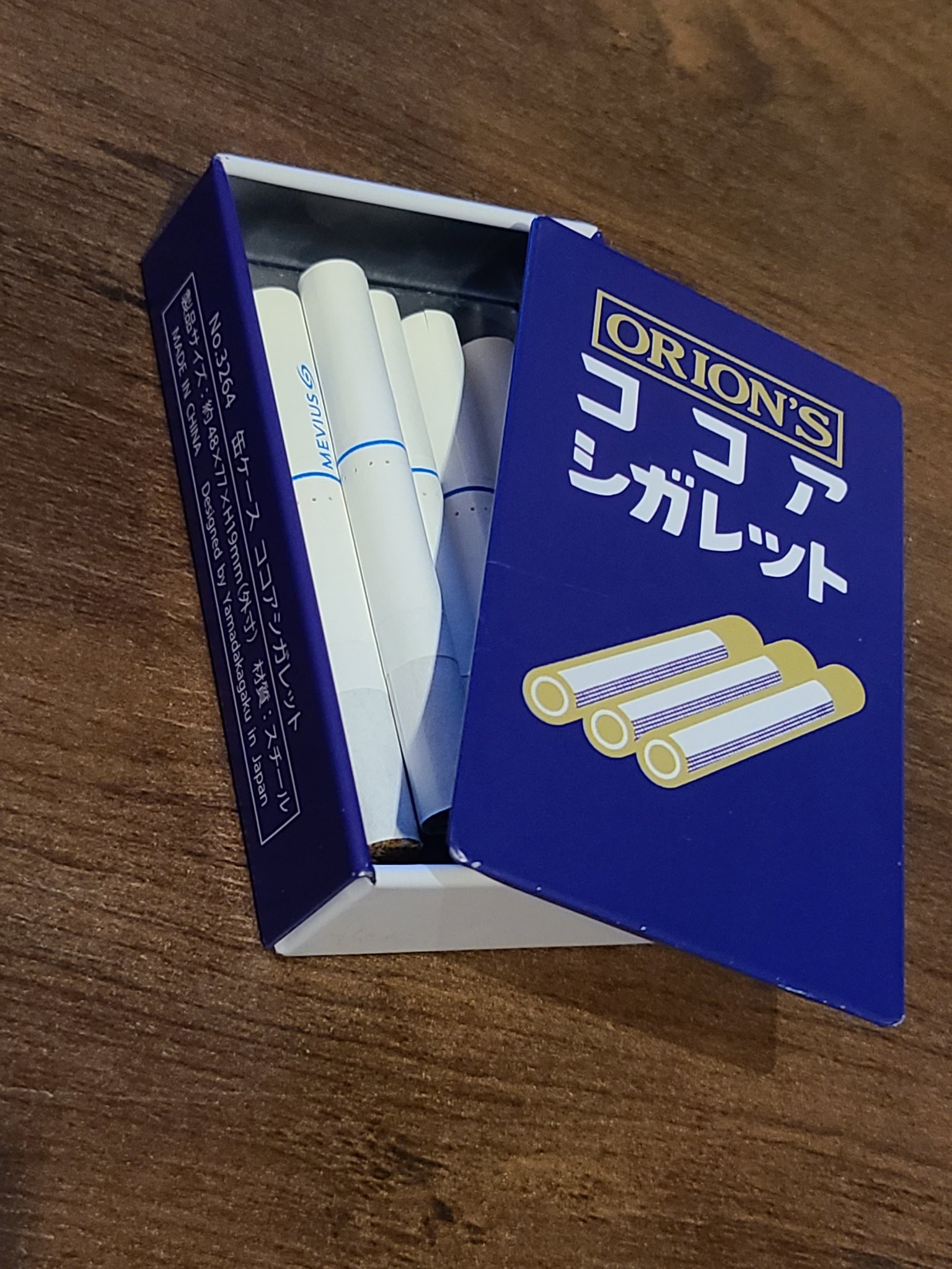 セリア駄菓子都こんぶココアシガレット缶ケースレトロキャンドゥ