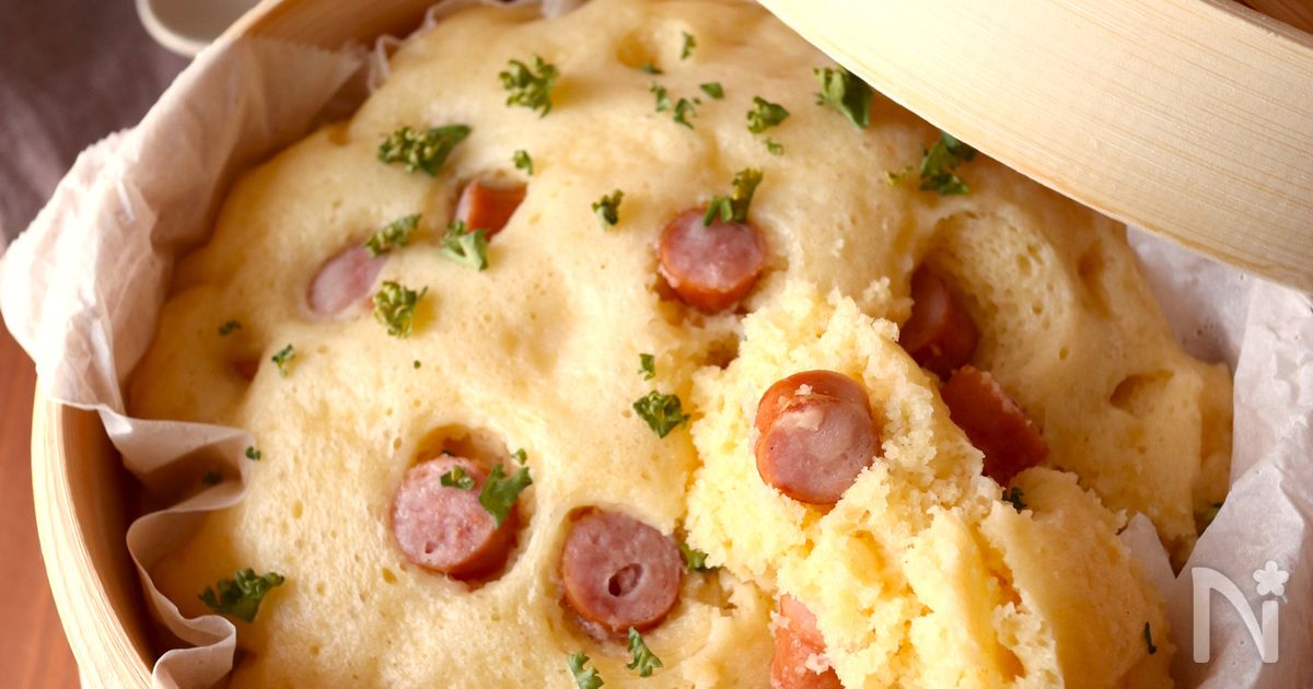 レンジで簡単！ホットケーキミックスでタッパーりんご蒸しパン