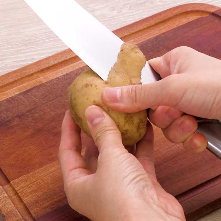 じゃがいもの皮のむき方を男爵でおさらい