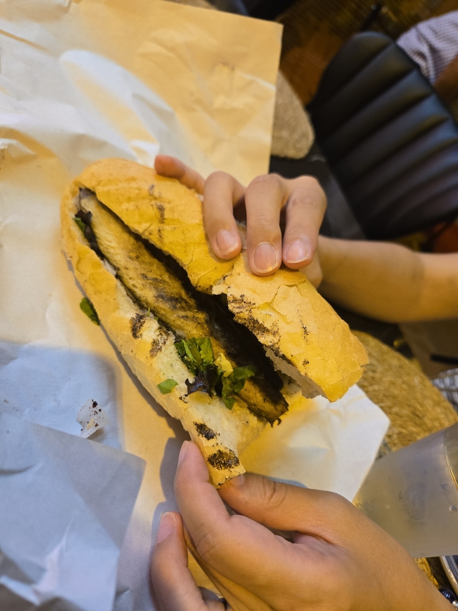 2023年末・海外出稼ぎ6 ～旧市街でサバサンドとバクラヴァに舌鼓～ - 旅以上、移住未満