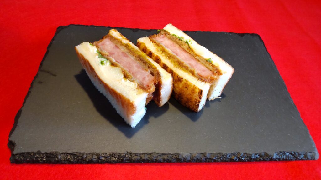 京都駅の新幹線待合室 新幹線に乗るまでのお土産は？カフェやレストランは？ドルフィン日記