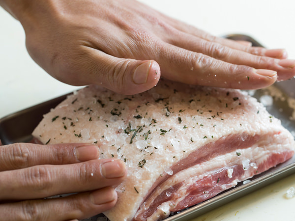 豚の生姜焼き 漬け込みで柔らかく！プロ直伝の秘伝レシピを紹介！豚肉通販 和豚もちぶた 公式 国産豚肉のお取り寄せ・お歳暮・お中元・ギフトなど贈り物に人気