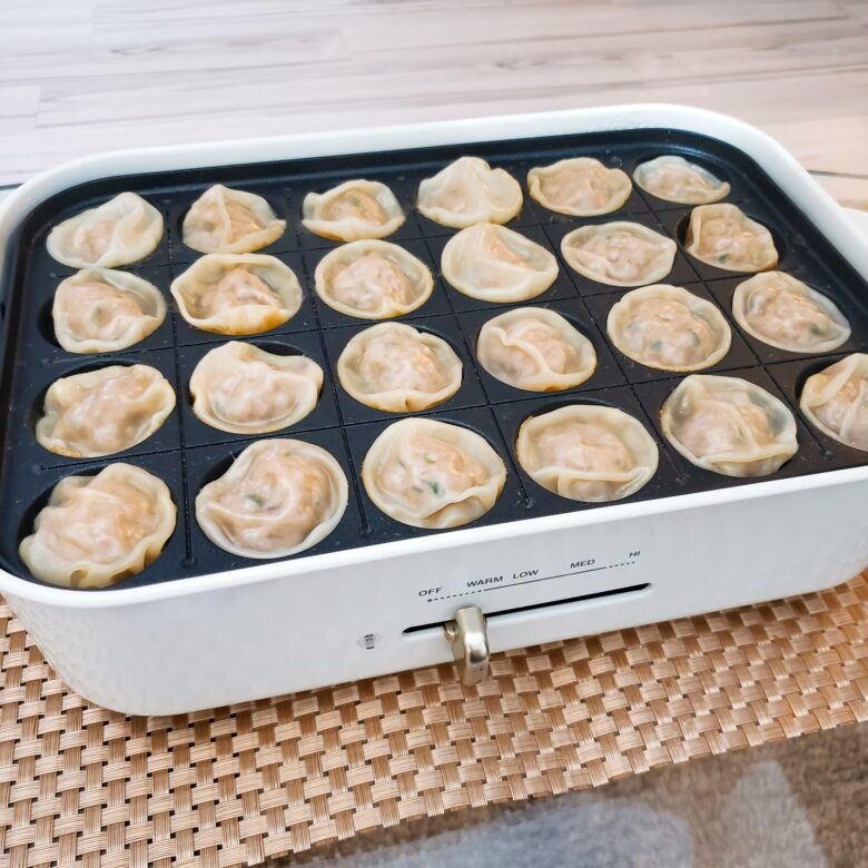 レシピ ホットプレートで小籠包もーぐ_moooguが投稿したフォトブックLemon8