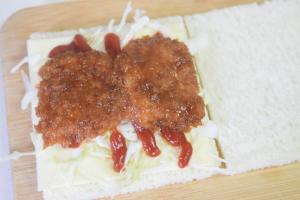 冷凍食品で作るソースとんかつ丼♪