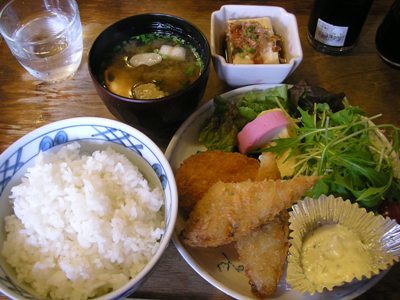 京都ランチ 京都を代表する老舗の昭和レトロメニュー『ハヤシライス』激推し「喫茶チロル」2025年1月21日- エキサイトニュース