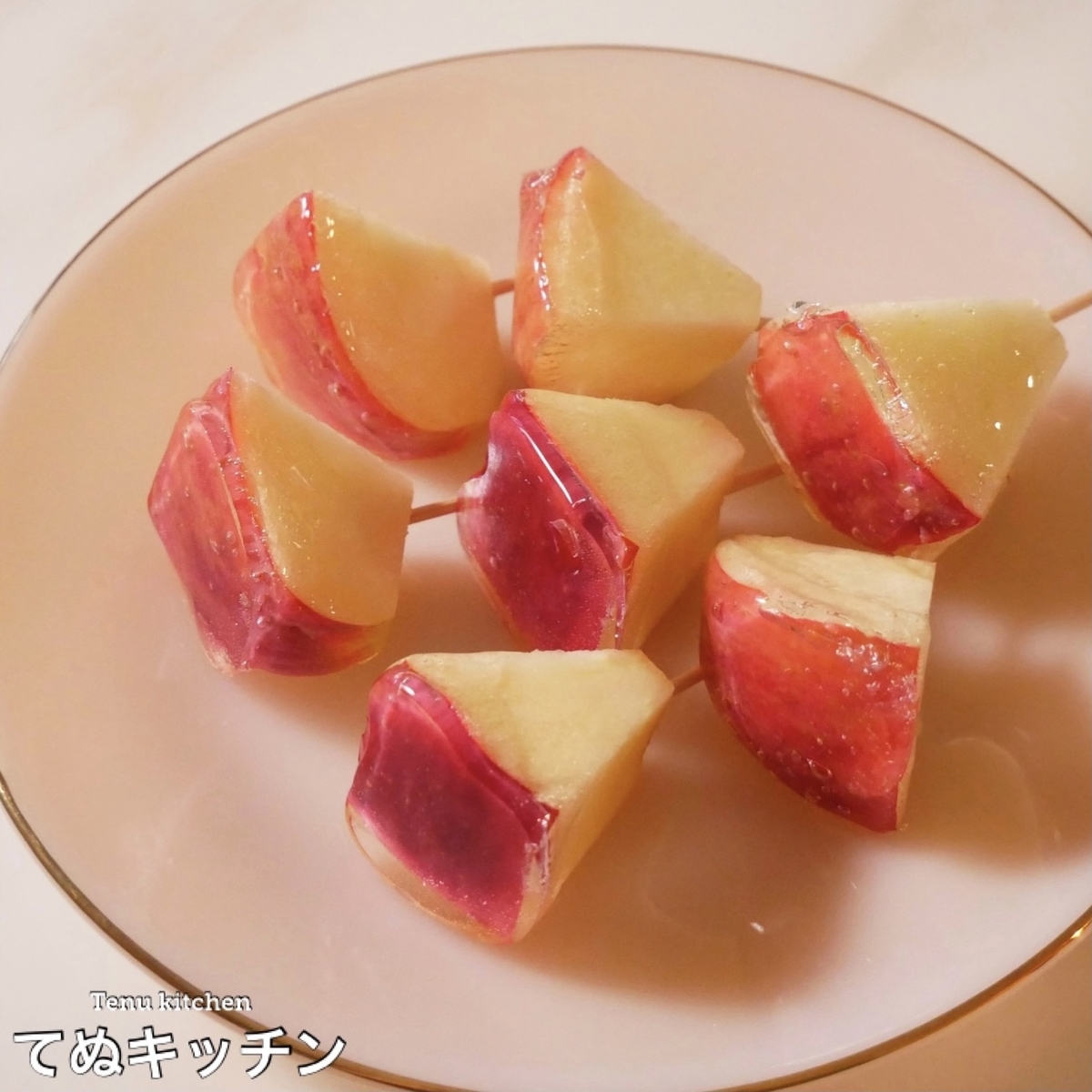 一口サイズで食べやすい！簡単りんごの飴作り方Cake.jp マガジン