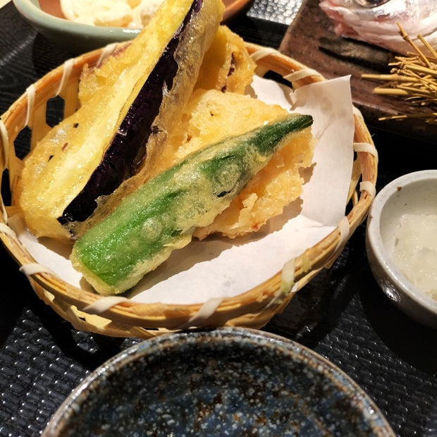 トビウオのさばき方と刺身 - 魚料理と簡単レシピ