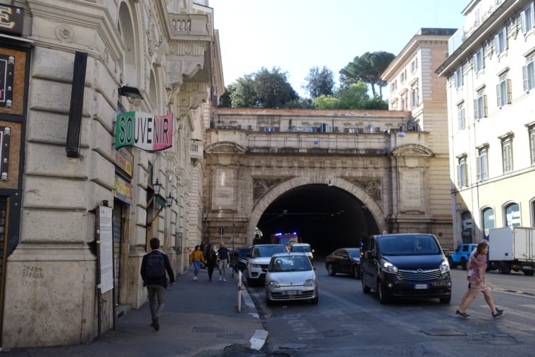 スペイン広場近くの「Venchi」でジェラート。 - 美味しいもの食って写真撮って、あとで振り返ってのブログ