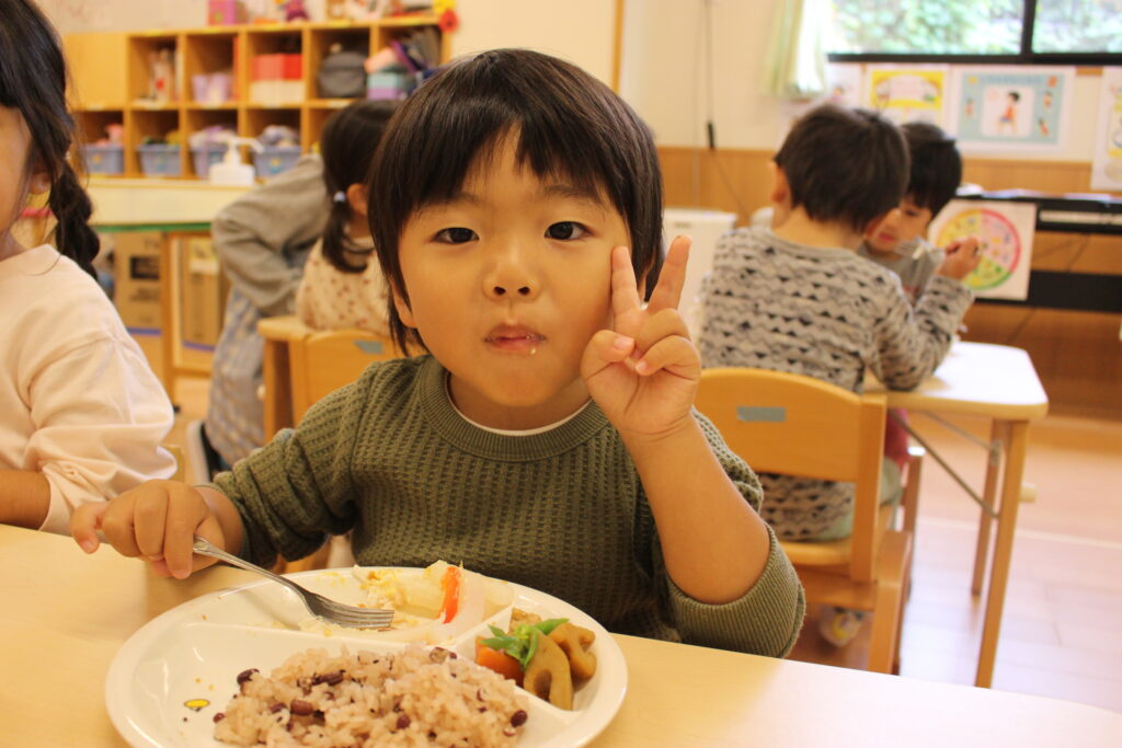 11月の食育🍆🥕磐田市の企業主導型保育事業、オベルジーヌ保育園