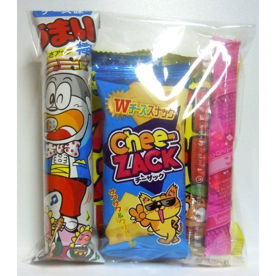 こちら、盛り盛り100円駄菓子の詰め合わせです🍭🍭 子供会、地区の行事、夏祭りなどイベントに子供たちへのプレゼントで駄菓子の詰め合わせ、いかがでしょうか🛍️ご予算に合わせて可愛くご用意致します🐻💕 お気軽にDMにてお問い合わせお待ちしております