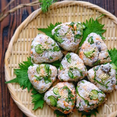 おしゃれなおにぎりレシピ4選。持ち寄りパーティーにも対応できる♪4yuuu