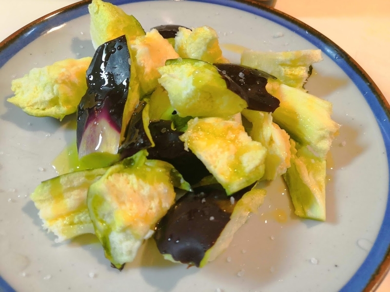 夏ナスと秋ナスの違いは？ 適した調理法、油を吸わないワザを解説 飲食店ドットコム 仕入れ先探し