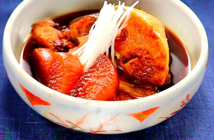 ぶりのあら煮・大根、こんにゃく入り