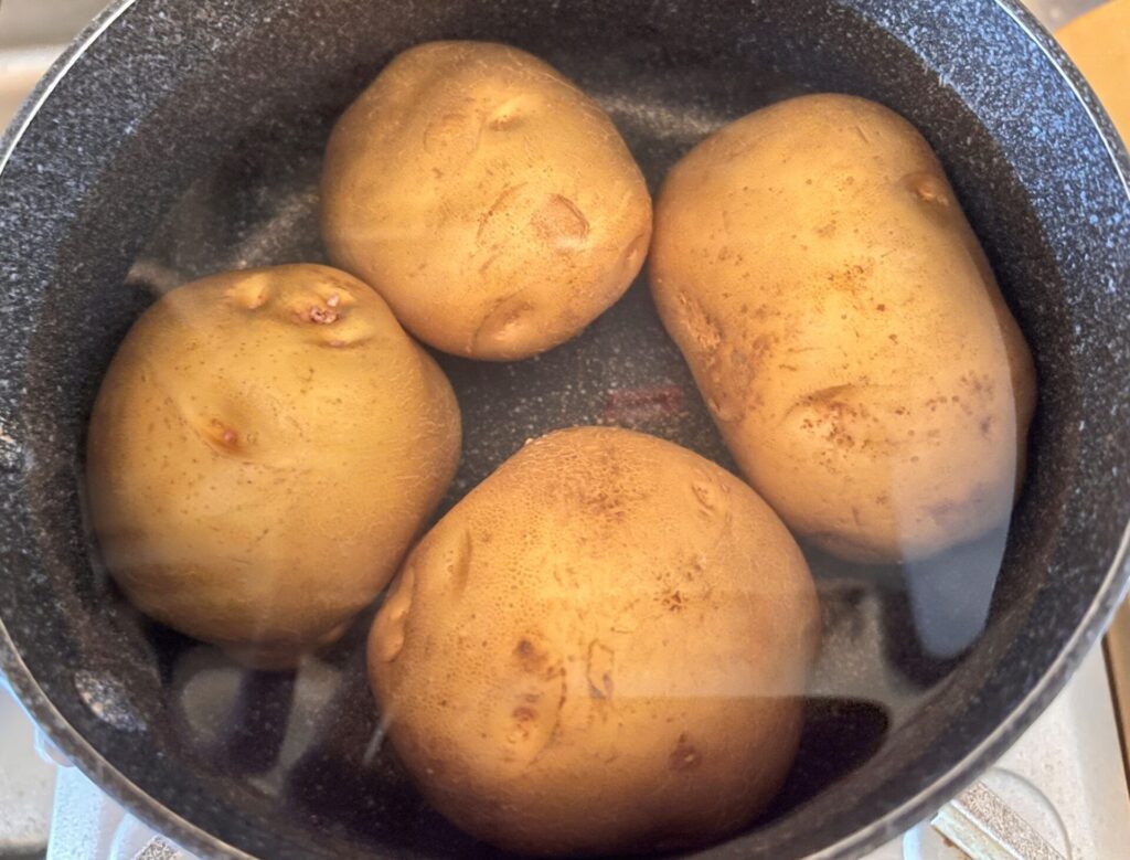 じゃがいもの茹で時間が分かる！皮つき・皮なし・丸ごと・小さめそれぞれの目安も紹介PREZO プレゾ- 北海道のお取り寄せグルメと産直通販