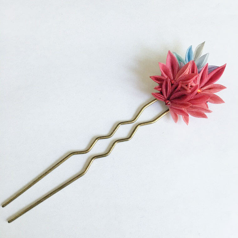 つまみdeぬりえ Vol.1『もみじ』 つまみ細工の作り方 ぬり絵 - YouTube