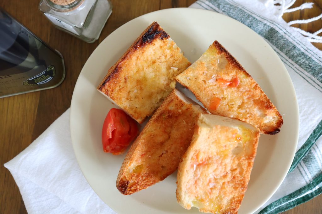 朝食の幸せ: 早起きした日の美味しいバケットレシピ