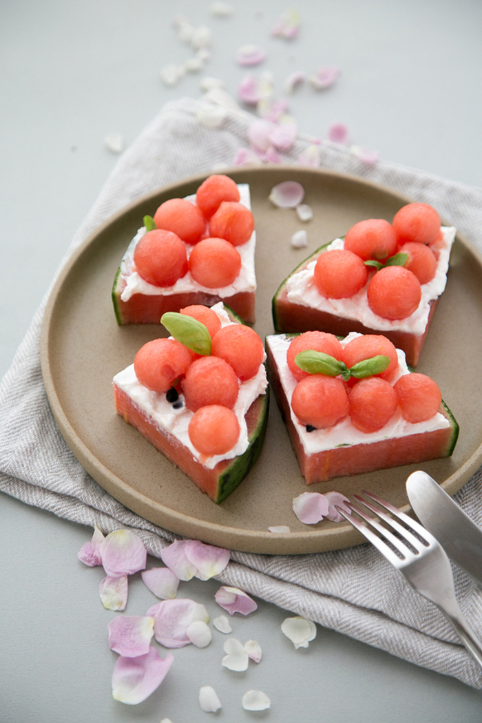 リストランテナカモト じゃがいもとマスカルポーネを詰めたラビオリ、花ズッキーニ、トマト、バジルのソース - 料理王国