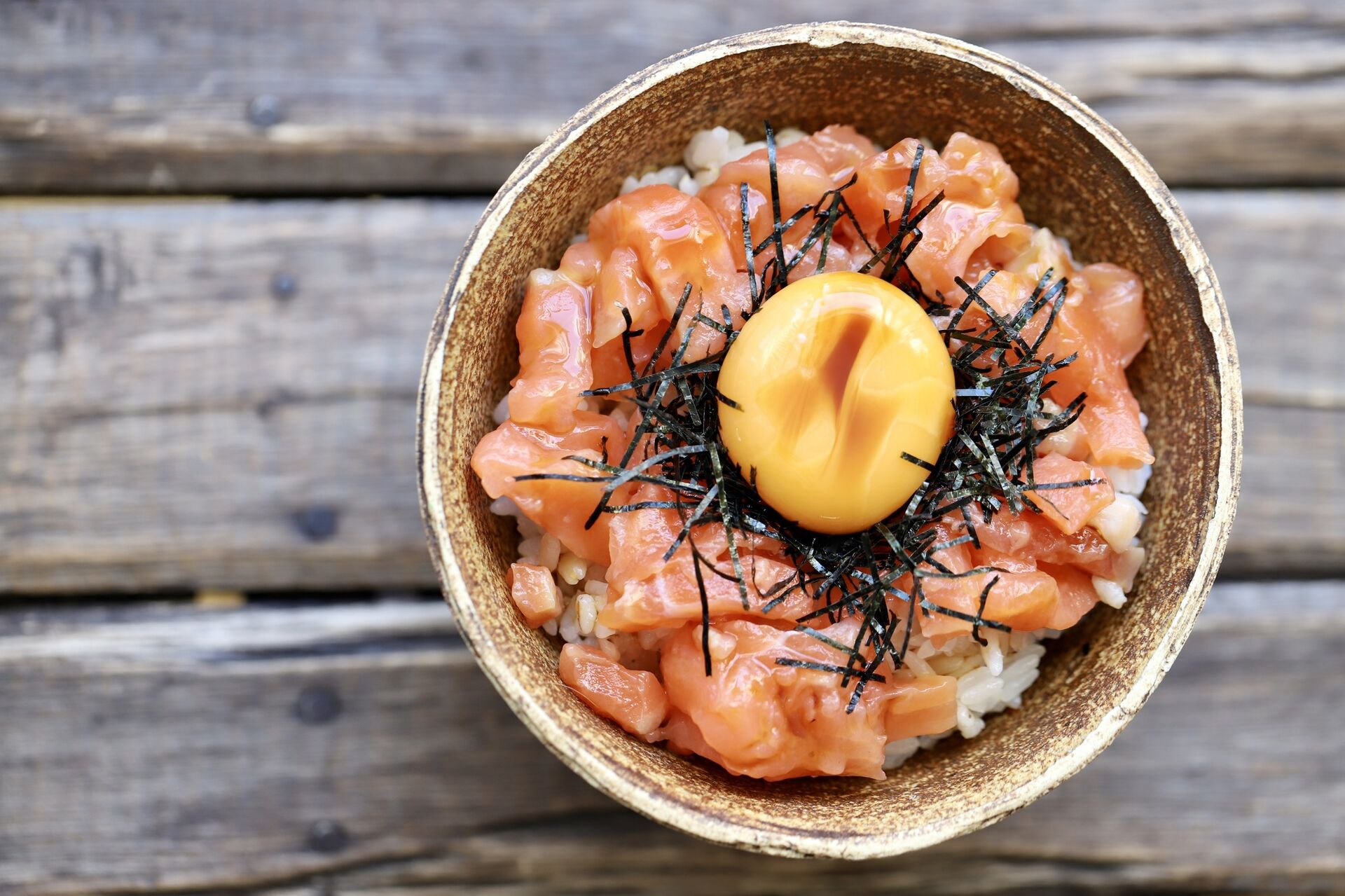 クッキング 混ぜるだけ！アレンジいろいろ♪焼肉のタレで簡単ユッケ風マグロ丼建築系学生・建築好きにおすすめ『建築を次の世代に伝えるための情報サイト』LUCHTA ルフタ