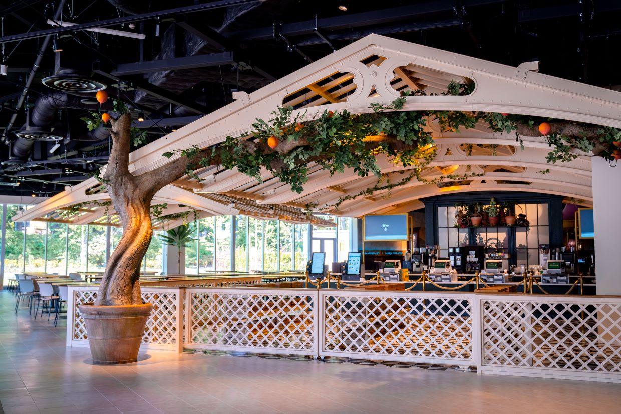 ハリポタ施設オープン以来初！春の新メニュー登場。いちごのプレミアムパフェや桜のスコーンサンドも - OZmall