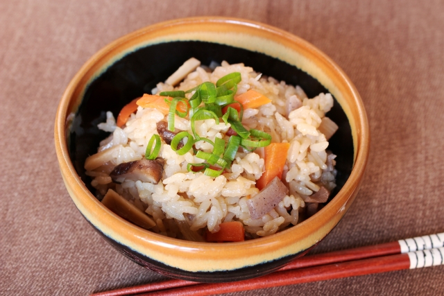 簡単！！ うちの炊き込みご飯＊ひじきと鶏肉の炊き込みご飯 炊き込みご飯の失敗と解決法