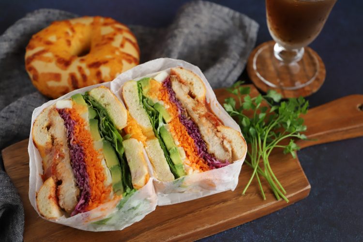 コストコベーグルでほうれん草のポパイサンドを作ってみた！ - I AM A DOG