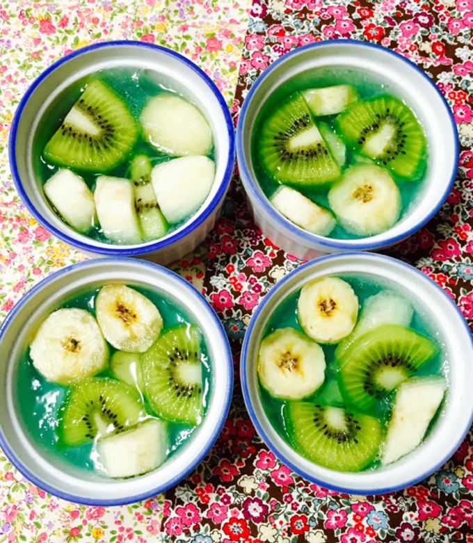 ゼリーを凍らせるだけで保冷剤代わり！暑い夏におすすめお弁当♡*✴︎.:* あきちぃ 2学年差年子育児 *:.✴︎* 〜 2歳、3歳毎日19時就寝な姉妹