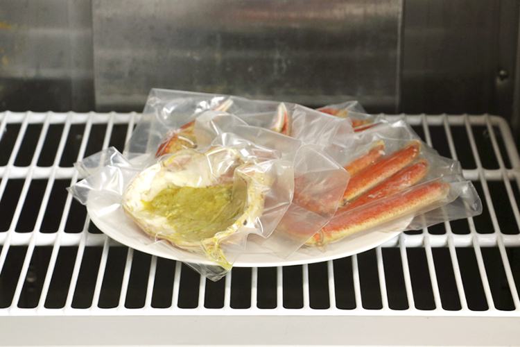 佐藤商店天然活き渡り蟹 メス 大 450ｇ前後