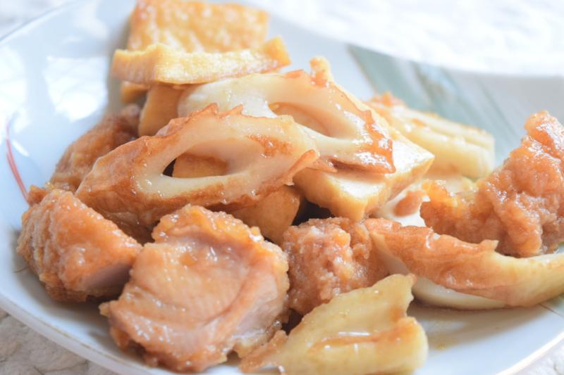 「ソーセージとズッキーニのめんつゆ炒め」の太らない献立