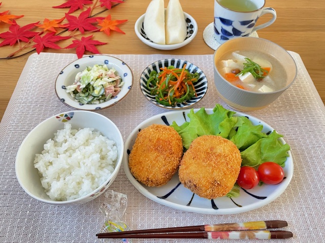 じゃがいものゆで方とゆで時間。皮付きや皮なしそれぞれのコツを解説