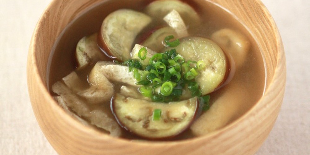 なすの味噌汁が黒くなる」問題を一発解消！「え、それだけ？」意外すぎる