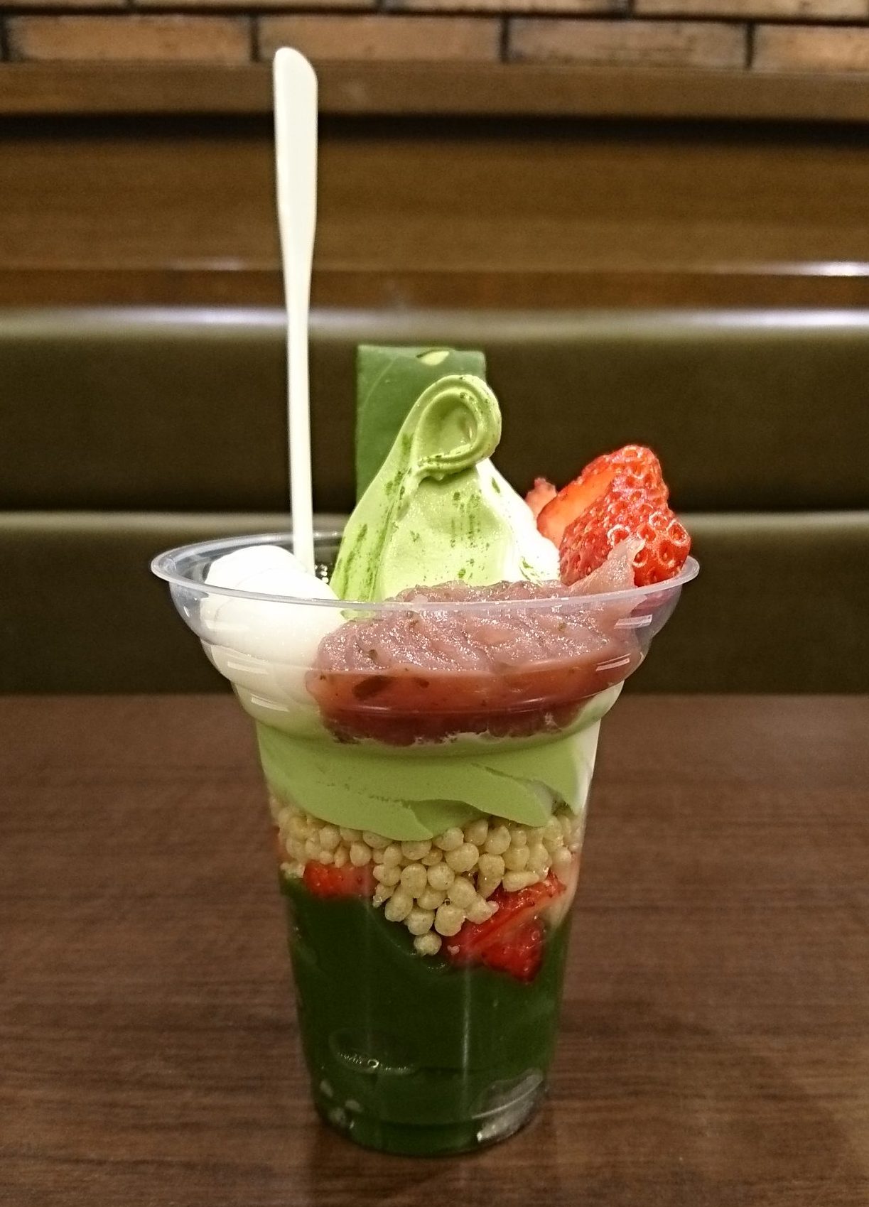 京都駅の有名抹茶スイーツ「中村藤吉」はテイクアウトも可