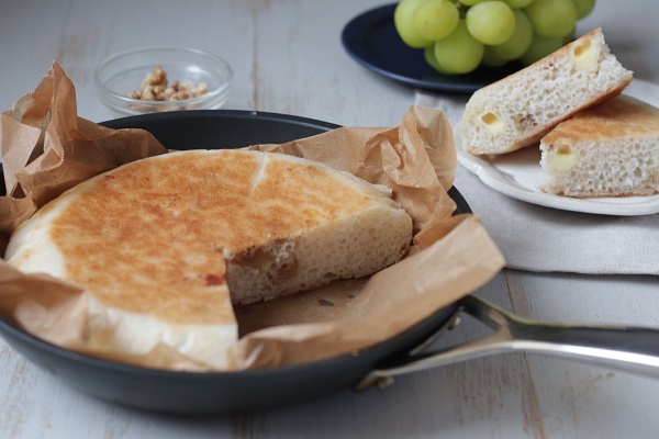 フライパンで焼くだけ！豆腐米粉パン