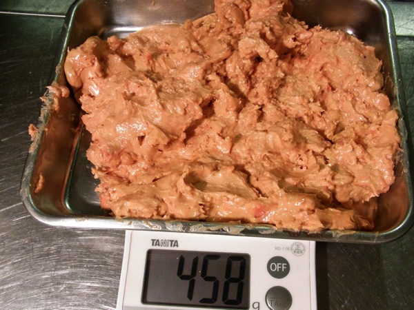 フォアグラの作り方が「かわいそう」といわれる理由は？特殊な生産方法が原因