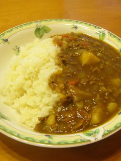 ハヤシライスのルーが足りない時は？ビーフシチューで代用できる裏ワザ - 日々の知恵ブログ