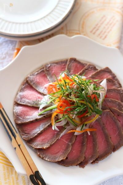 ローストビーフのおしゃれな盛り付け方！基本のコツも薔薇の花も