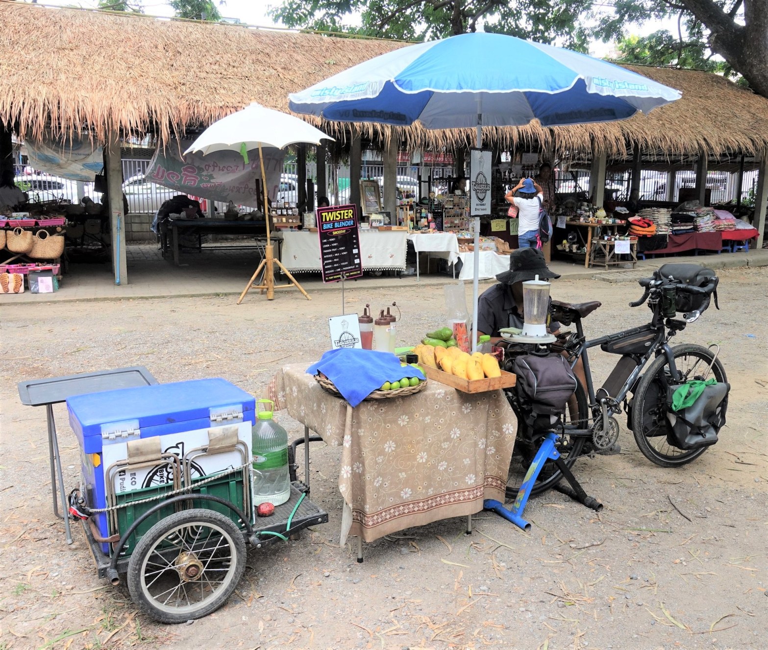 アイスクリームの 屋台の写真素材110138031- PIXTA