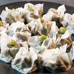 ふりかけでサクッと味つけ！お豆腐のふわふわヘルシーシューマイ