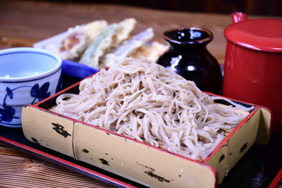昌久でとろろせいろ蕎麦ランチ！つるんと美味しい大盛りで満足│今日の下高井戸