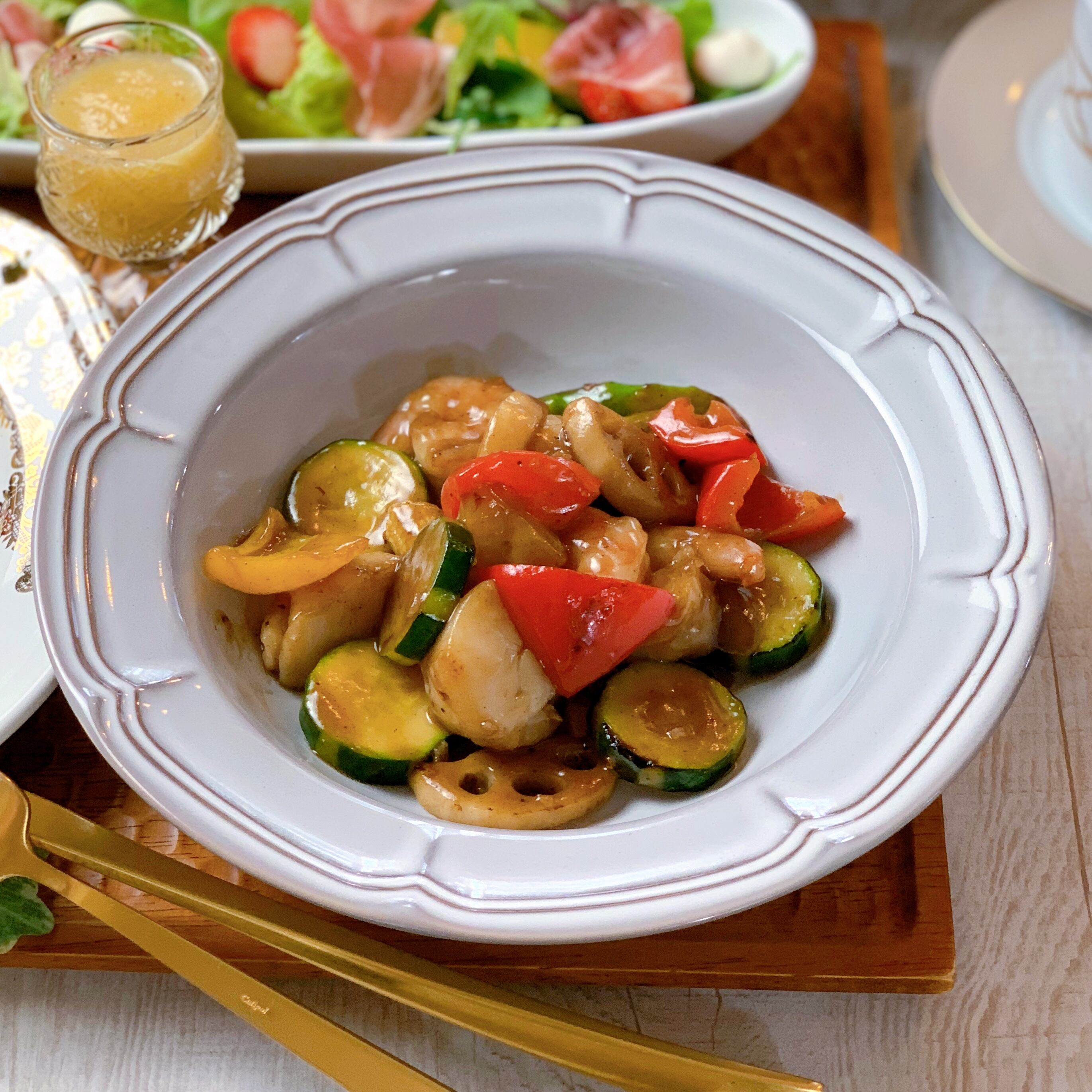 ２０１８年１０月号「ハロウィンミートパイ」