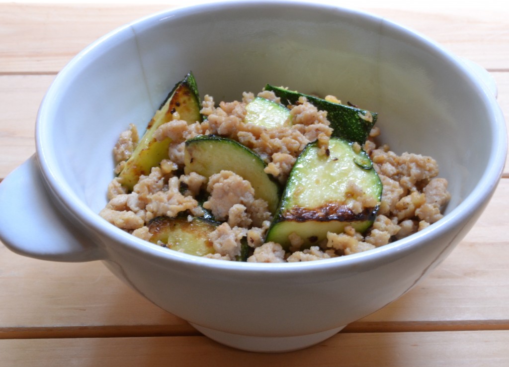 ズッキーニと鶏肉のスパイシー炒め
