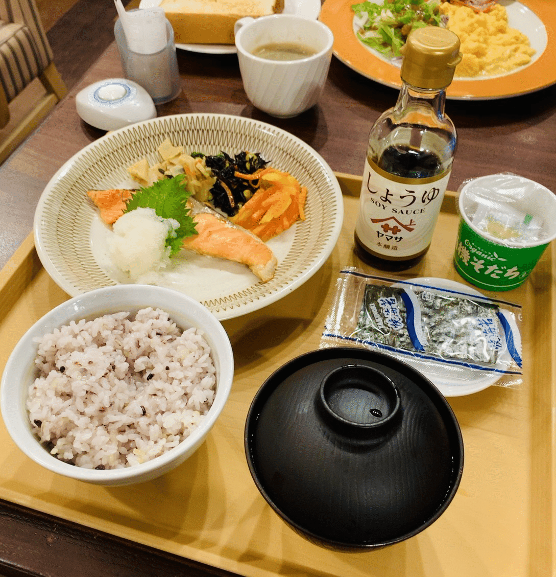おはようございます😃☀今朝は和朝食作りました🍚脂が乗った銀鱈みりん、だし巻き卵、しらすご飯、味噌汁🍲連休最終日、素敵な一日を✨✨🌸朝ご飯の記録和食が一番和食献立料理好きさんと繋がりたい和食料理だし巻き卵 卵料理しらすご飯 朝食レシピ朝食